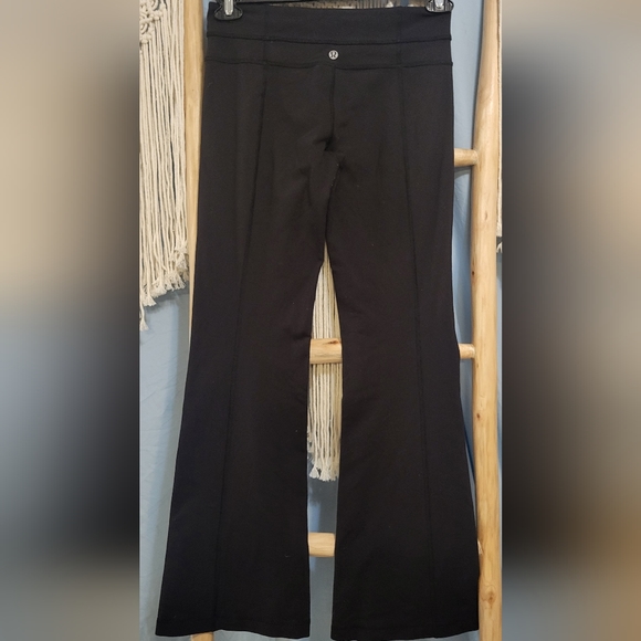 Lululemon - Picture 4 of 7